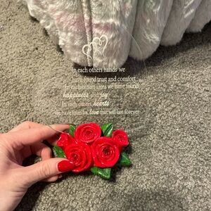 Heart-Shaped Glass Plaque with Red Roses